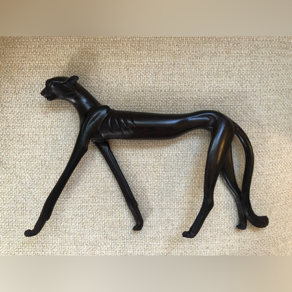 African (Kenya) statuette black panther